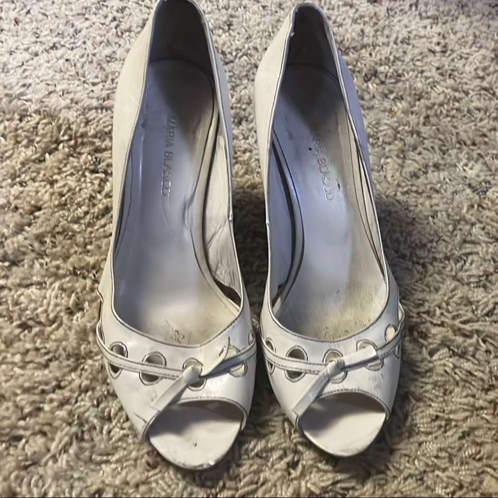 Women's White Peep-Toe Shoes